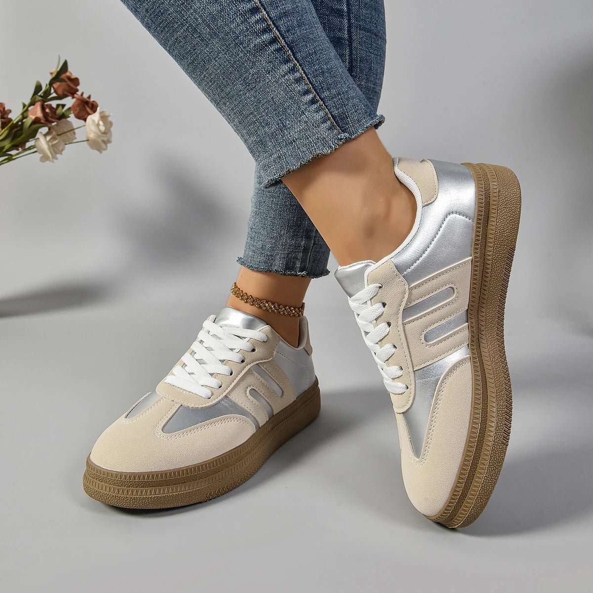 Woman Shoes Trend Casual Sneakers Comfortable Lace Up Flats Tennis Breathable Walking Jogging Vulcanize Shoes Classical Shoes - La Tienda Bella