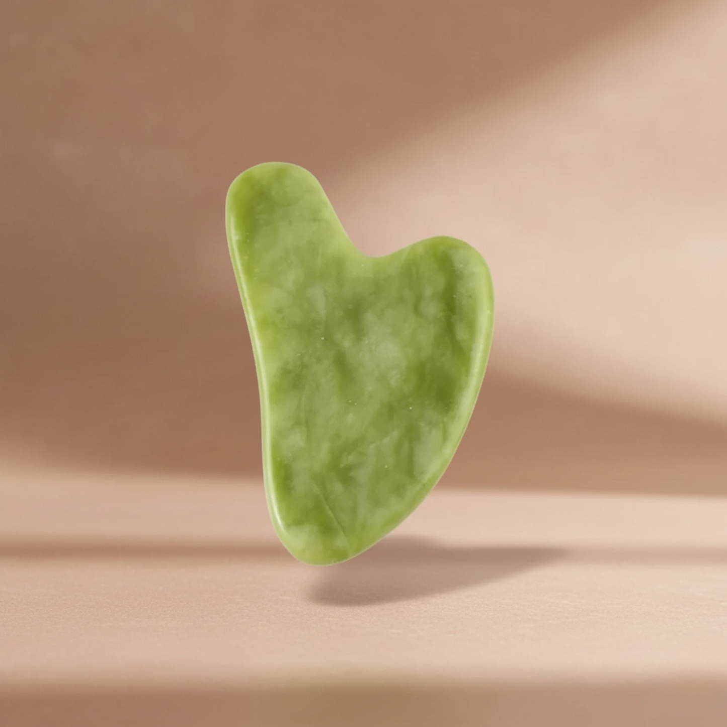 Jade Glow Contour Stone → Met en avant l’éclat et la définition des contours