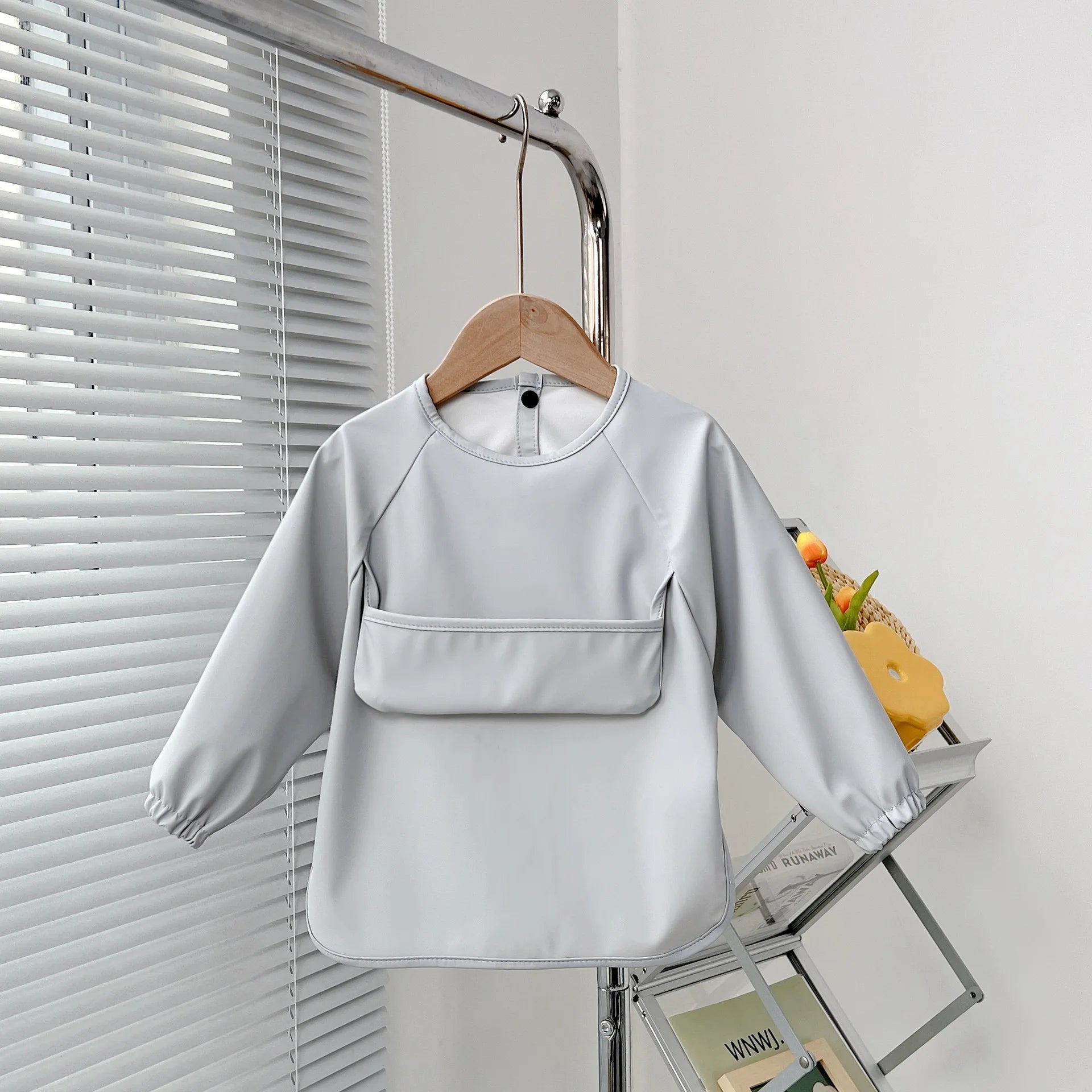 Cute Baby Bibs Toddler Baberos Bavoir Waterproof Long Sleeve Apron Cartoon Animals Children - La Tienda Bella