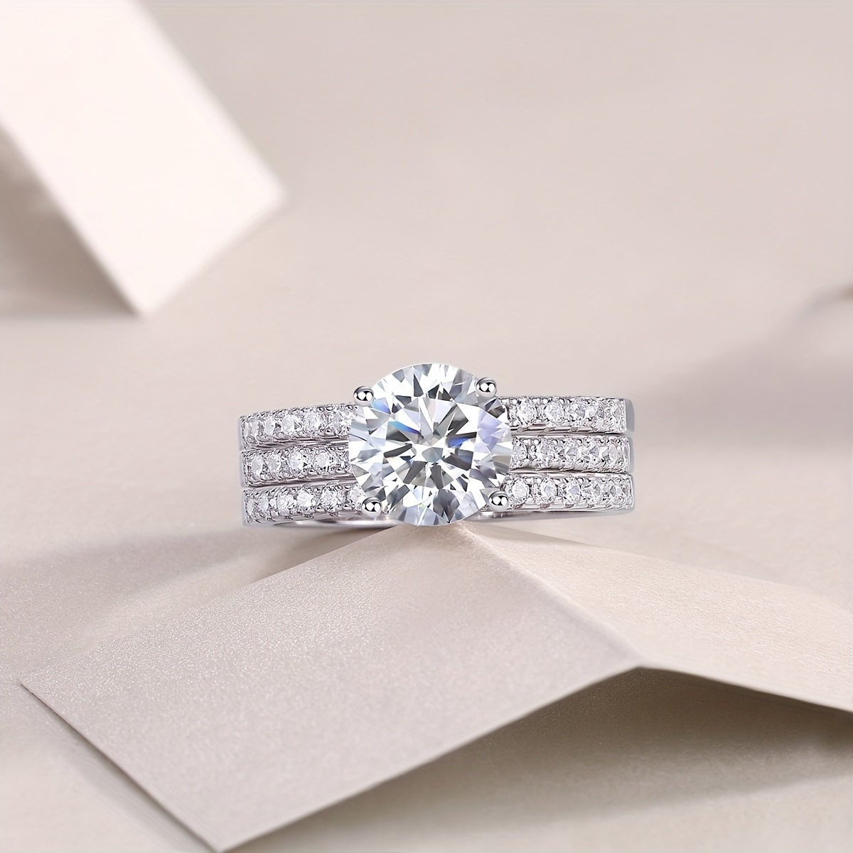 Moissanite Ring 925 Sterling Silver Plated with 18K Gold Plated for Men and Women, Suitable for Banquets, Parties, Official Occasions, Festivals, Valentine's Day, Proposals, Engagements, Weddings, Anniversaries, Birthdays - La Tienda Bella