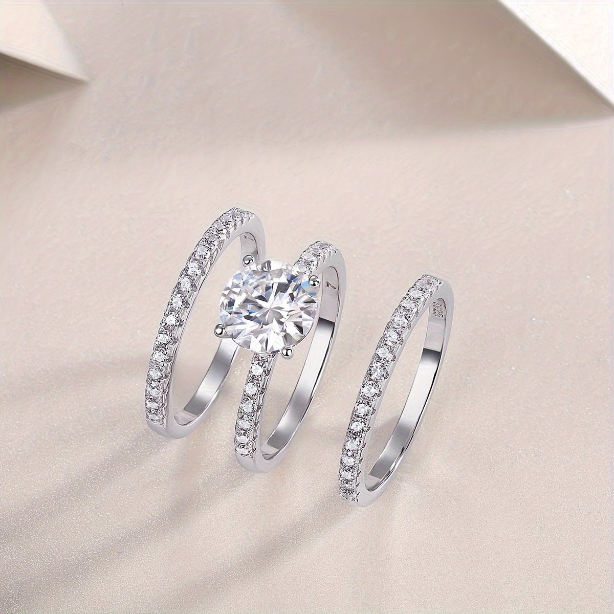 Moissanite Ring 925 Sterling Silver Plated with 18K Gold Plated for Men and Women, Suitable for Banquets, Parties, Official Occasions, Festivals, Valentine's Day, Proposals, Engagements, Weddings, Anniversaries, Birthdays - La Tienda Bella
