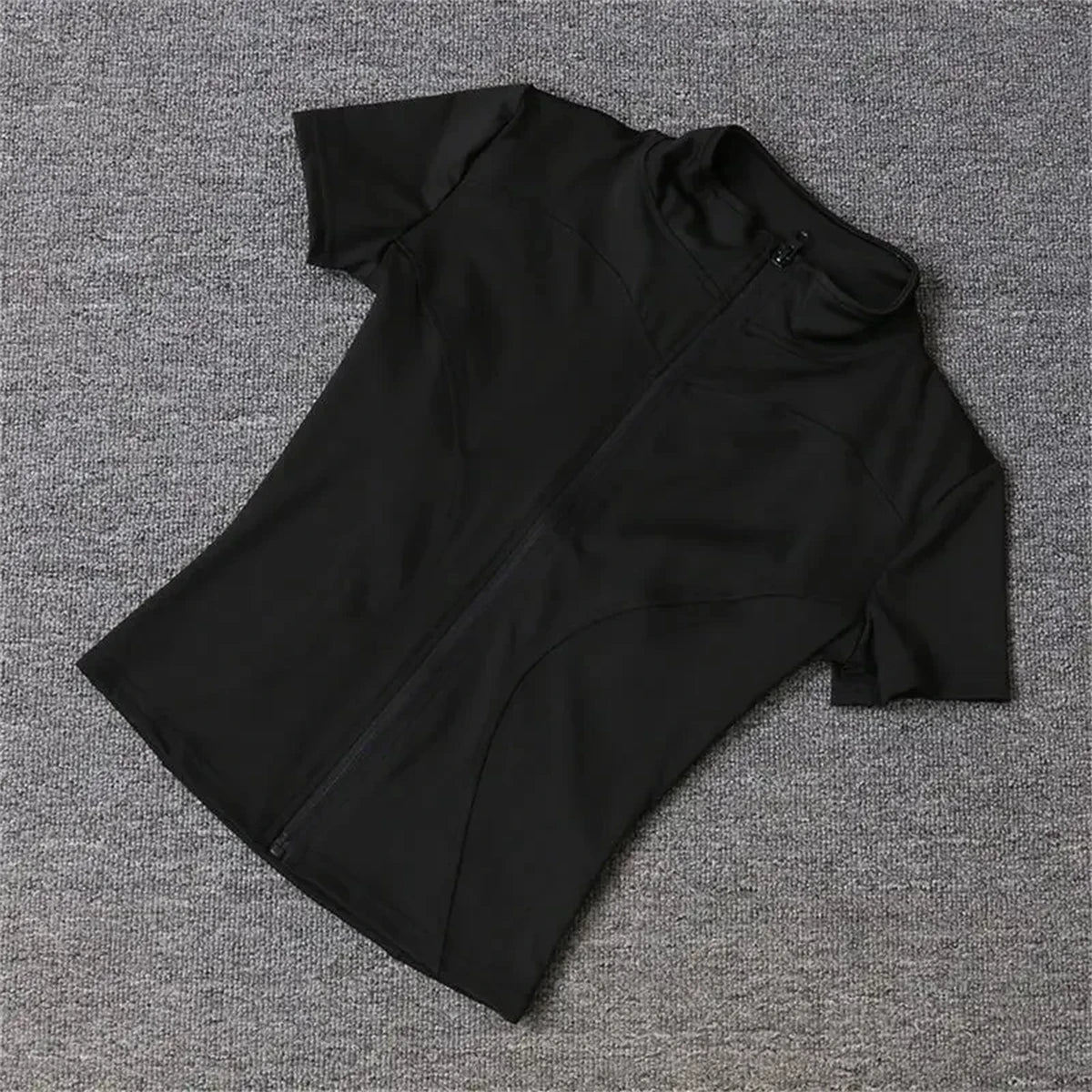 Women's Slim Fit Yoga Top – Zippered Stand Collar Short Sleeve Workout Shirt - La Tienda Bella