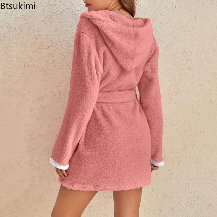 Women's Winter Plush Robe: Solid Color Nightgown with Pockets - La Tienda Bella
